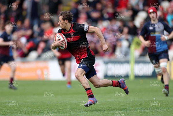050525 - Cardiff Quins v Llanishen - U18 Bowl Final - Boys U18s Finals Day - Luca Tanti of Llanishen 