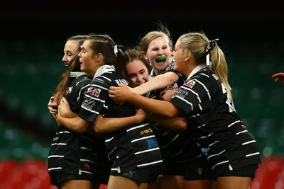 061225 - Cardiff Quins v Nelson Belles - WRU Girls U16 Hub Final - Cardiff Quins (Pink) take on Nelson Belles (Black) 