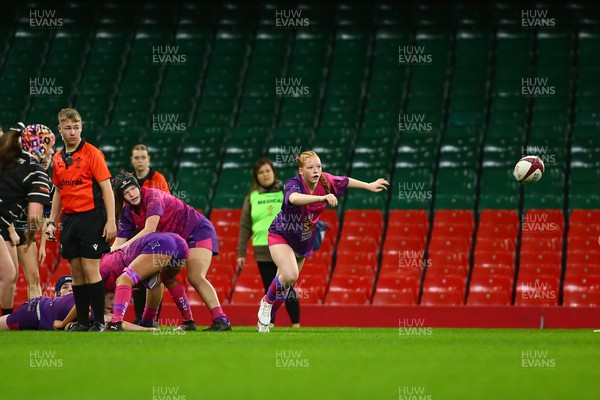 061225 - Cardiff Quins v Nelson Belles - WRU Girls U16 Hub Final - Cardiff Quins (Pink) take on Nelson Belles (Black) 