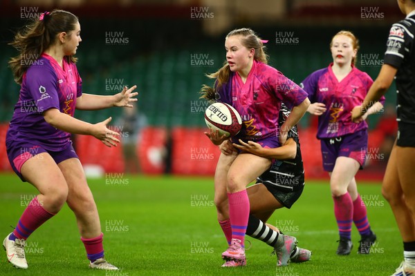 061225 - Cardiff Quins v Nelson Belles - WRU Girls U16 Hub Final - Cardiff Quins (Pink) take on Nelson Belles (Black) 