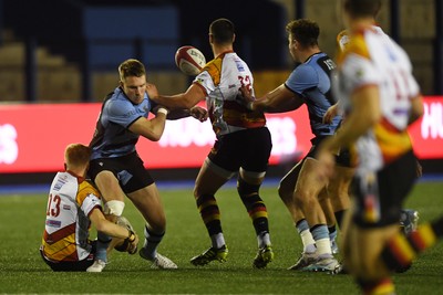 180925 - Cardiff RFC v Carmarthen Quins - Super Rygbi Cymru - Tom Williams of Cardiff is challenged by Ifan Davies of Carmarthen