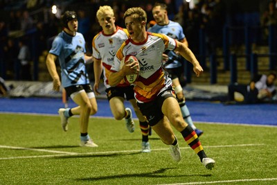 180925 - Cardiff RFC v Carmarthen Quins - Super Rygbi Cymru - Thomas Williams of Carmarthen runs in to score a try