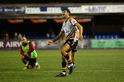 180925 - Cardiff RFC v Carmarthen Quins - Super Rygbi Cymru - Elis Price of Carmarthen kicks the conversion to win the game