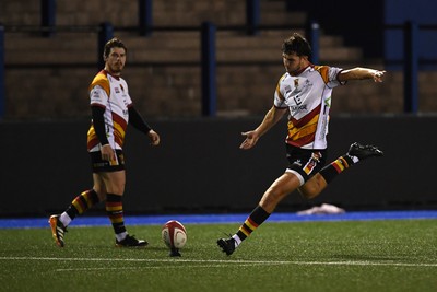 180925 - Cardiff RFC v Carmarthen Quins - Super Rygbi Cymru - Elis Price of Carmarthen kicks the conversion