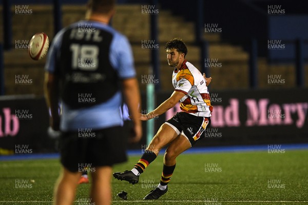 180925 - Cardiff RFC v Carmarthen Quins - Super Rygbi Cymru - Elis Price of Carmarthen kicks the conversion