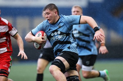 011125 - Cardiff RFC v Llandovery RFC - Super Rygbi Cymru - Evan Rees of Cardiff 