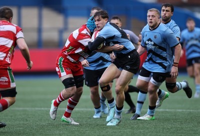 011125 - Cardiff RFC v Llandovery RFC - Super Rygbi Cymru - Matty Young of Cardiff 