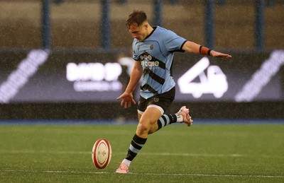 011125 - Cardiff RFC v Llandovery RFC - Super Rygbi Cymru - Ben Coomer of Cardiff 