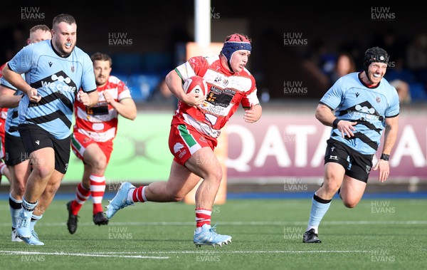 011125 - Cardiff RFC v Llandovery RFC - Super Rygbi Cymru - Josh Morse of Llandovery 