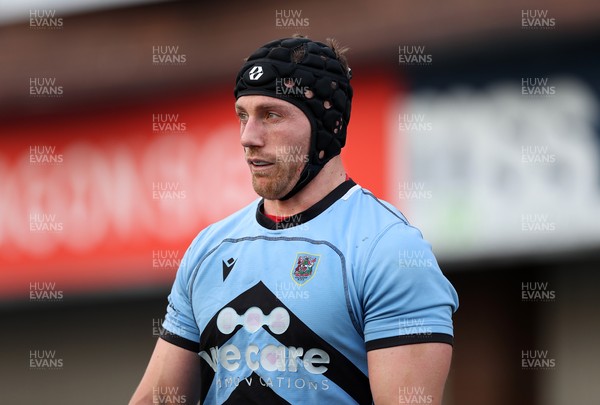 011125 - Cardiff RFC v Llandovery RFC - Super Rygbi Cymru - Alun Rees of Cardiff 