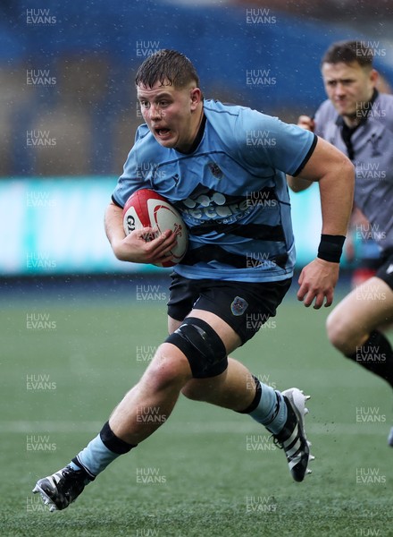 011125 - Cardiff RFC v Llandovery RFC - Super Rygbi Cymru - Evan Rees of Cardiff 