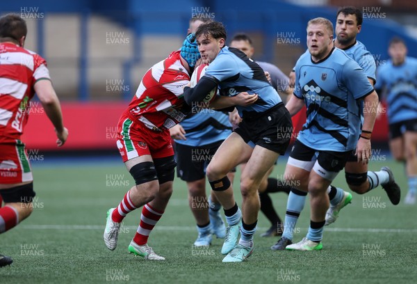 011125 - Cardiff RFC v Llandovery RFC - Super Rygbi Cymru - Matty Young of Cardiff 