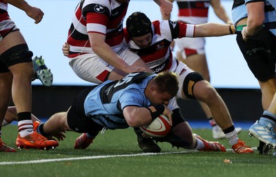 251025 - Cardiff RFC v Pontypool RFC - Super Rygbi Cymru - Gavin Parry of Cardiff scores a try