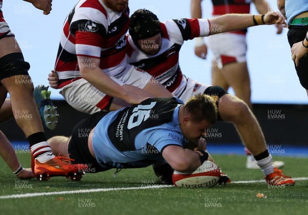 251025 - Cardiff RFC v Pontypool RFC - Super Rygbi Cymru - Gavin Parry of Cardiff scores a try