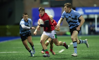160126 - Cardiff RFC v Wales U20, Friendly match - Seffan Emanuel of Wales breaks away