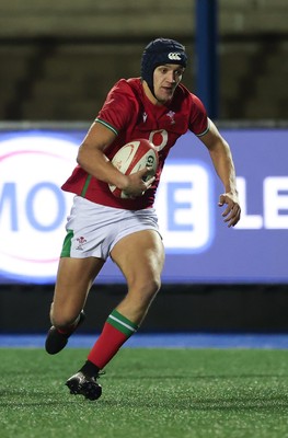 160126 - Cardiff RFC v Wales U20, Friendly match - Dylan Scott of Wales charges for the line