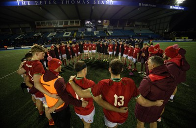 160126 - Cardiff RFC v Wales U20, Friendly match - The Wales team huddle up at the end of the match