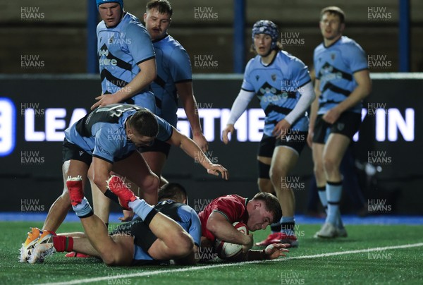 160126 - Cardiff RFC v Wales U20, Friendly match - Oscar Thomas of Wales powers over to score try