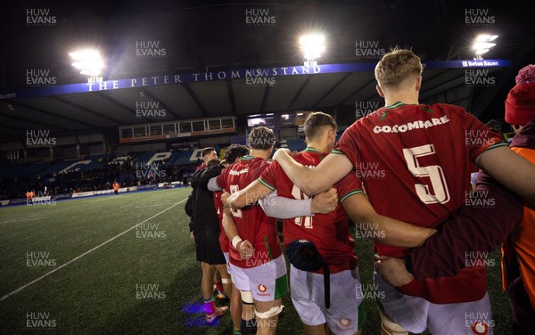 160126 - Cardiff RFC v Wales U20, Friendly match - The Wales team huddle up at the end of the match