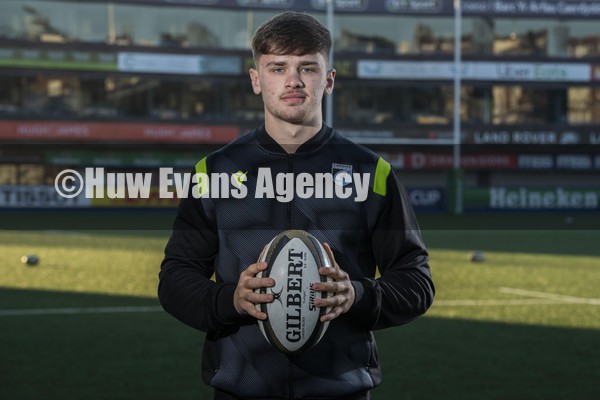 130122 - Cardiff Rugby Academy Players - Alex Mann