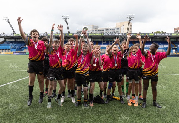 270823 - Cardiff Rugby Community Sevens Tournament - St Albans RFC winners of the U14 Cup Final
