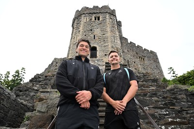 290926 - Cardiff Rugby Press Conference - Picture shows Cardiff Rugby players Callum Sheedy and Teddy Williams (left) outside Cardiff Castle in Cardiff, Wales during a press conference ahead of their sides URC match against Zebre