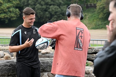 290926 - Cardiff Rugby Press Conference - Picture shows Cardiff Rugby player Callum Sheedy outside Cardiff Castle in Cardiff, Wales during a press conference ahead of his sides URC match against Zebre