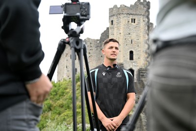 290926 - Cardiff Rugby Press Conference - Picture shows Cardiff Rugby player Callum Sheedy outside Cardiff Castle in Cardiff, Wales during a press conference ahead of his sides URC match against Zebre