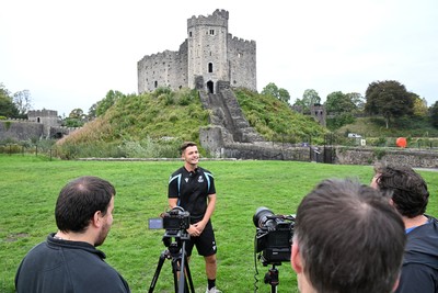 290926 - Cardiff Rugby Press Conference - Picture shows Cardiff Rugby player Callum Sheedy outside Cardiff Castle in Cardiff, Wales during a press conference ahead of his sides URC match against Zebre