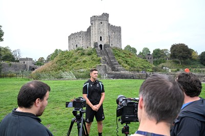 290926 - Cardiff Rugby Press Conference - Picture shows Cardiff Rugby player Callum Sheedy outside Cardiff Castle in Cardiff, Wales during a press conference ahead of his sides URC match against Zebre