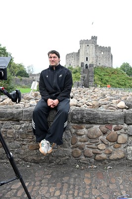 290926 - Cardiff Rugby Press Conference - Picture shows Cardiff Rugby player Teddy Williams outside Cardiff Castle in Cardiff, Wales during a press conference ahead of his sides URC match against Zebre
