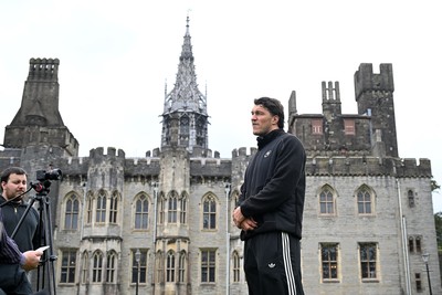 290926 - Cardiff Rugby Press Conference - Picture shows Cardiff Rugby player Teddy Williams outside Cardiff Castle in Cardiff, Wales during a press conference ahead of his sides URC match against Zebre