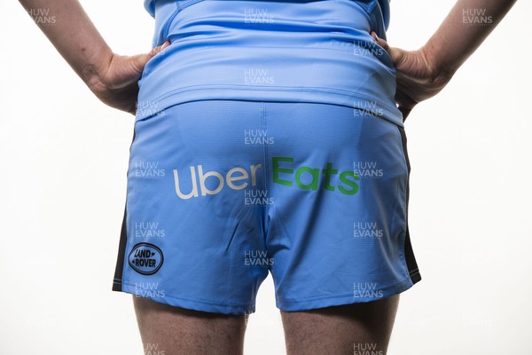 170921 - Cardiff Rugby Squad - Uber Eats and Land Rover logo on shorts