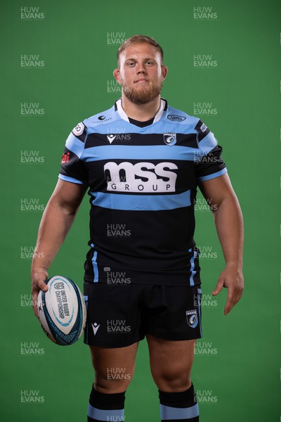 300822 - Cardiff Rugby Squad Portraits - 