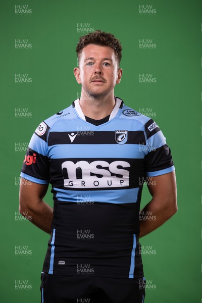 300822 - Cardiff Rugby Squad Portraits - Jason Harries