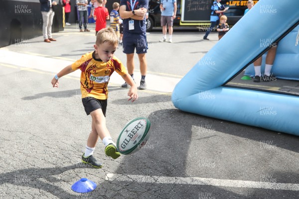 060925 - Cardiff Rugby v Richmond - Preseason Friendly - Cardiff Rugby hosts the annual Summerfest for fans and supporters of all ages before the game