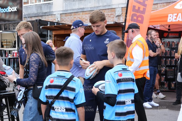 060925 - Cardiff Rugby v Richmond - Preseason Friendly - Cardiff Rugby hosts the annual Summerfest for fans and supporters of all ages before the game