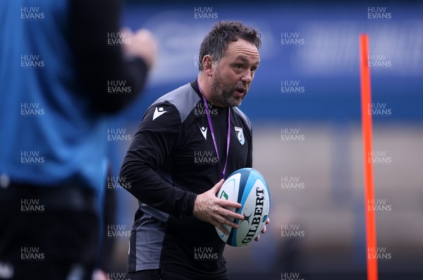 080424 - Cardiff Rugby Training - Head Coach Matt Sherratt
