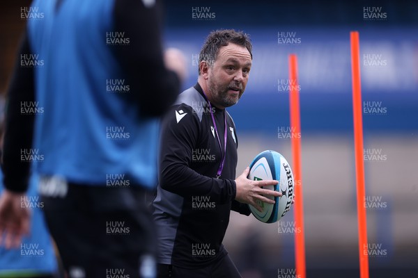 080424 - Cardiff Rugby Training - Head Coach Matt Sherratt