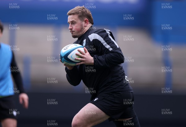 080424 - Cardiff Rugby Training - Dafydd Hughes