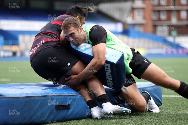 150922 - Cardiff Rugby Training - Max Llewellyn during training ahead of their opening home match against Munster