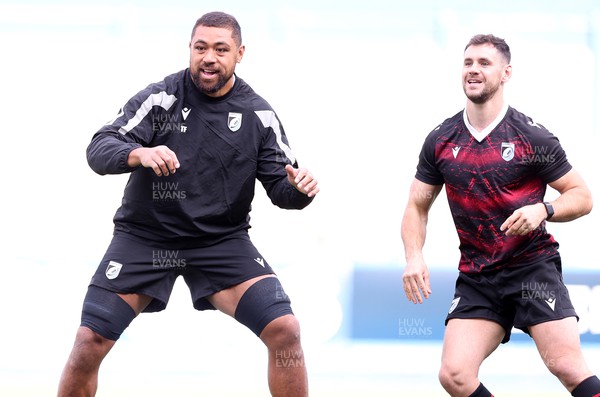 150922 - Cardiff Rugby Training - Taulupe Faletau and Tomos Williams during training ahead of their opening home match against Munster