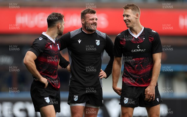 150922 - Cardiff Rugby Training - Tomos Williams, Owen Lane and Liam Williams during training ahead of their opening home match against Munster