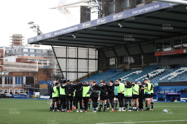 170222 - Cardiff Rugby Training - Cardiff team huddle during training ahead of their Guinness PRO14 game against Zebre Rugby