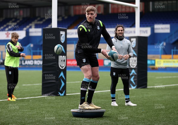 170222 - Cardiff Rugby Training - Matthew Screech during training ahead of their Guinness PRO14 game against Zebre Rugby