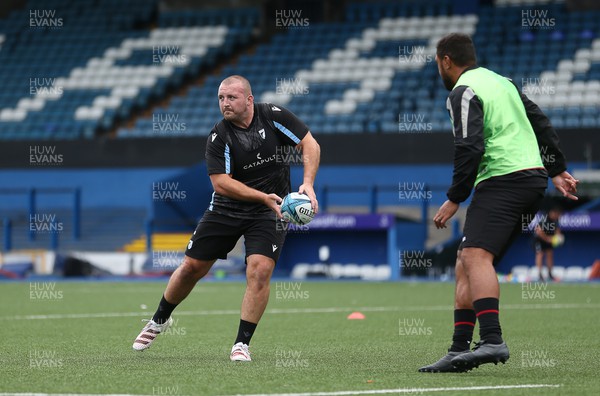 230822 - International players return to training at Cardiff Rugby - Dillon Lewis during training