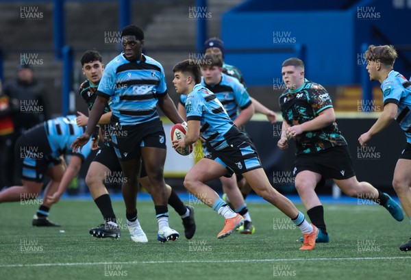 110126 - Cardiff Rugby U18s v Ospreys U18, WRU U18 Regional Age Grade Championship -  Cooper White of Cardiff Rugby breaks away