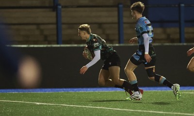 120226 - Cardiff Rugby U18 v Ospreys U18, WRU Regional Age Grade Championship Final - Alfie Selby of Ospreys races in to score try
