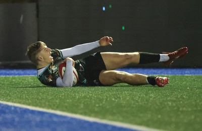 120226 - Cardiff Rugby U18 v Ospreys U18, WRU Regional Age Grade Championship Final - Alfie Selby of Ospreys races in to score try