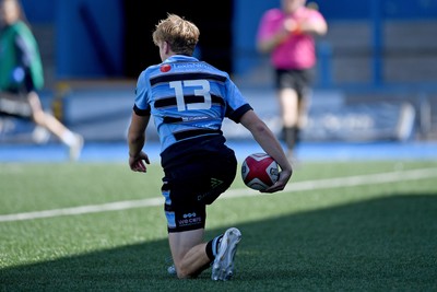 310825 - Cardiff Rugby U18s v RGC U18s - Jack Evans of Cardiff scores a try